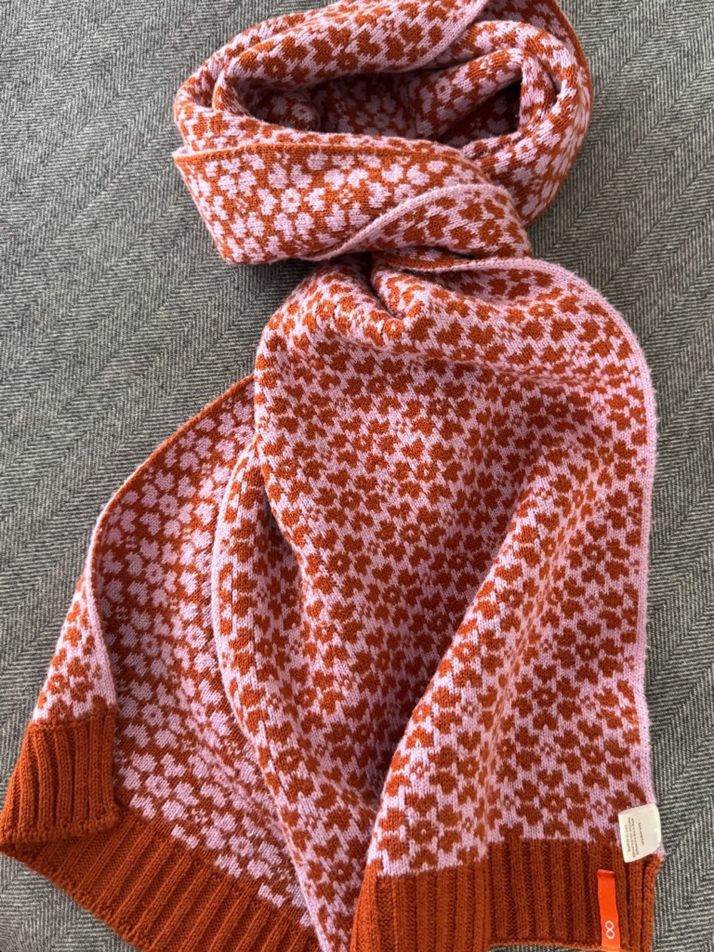 VERLOOP KNITS, DARLING REVERSIBLE FLORAL LONG SCARF